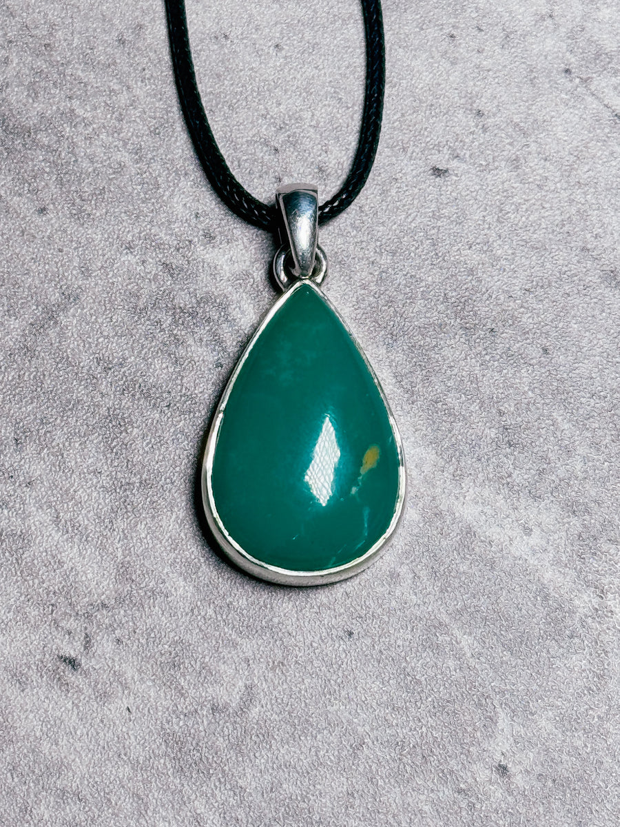 Chrysoprase 925 pendant – HoneyGemDrops