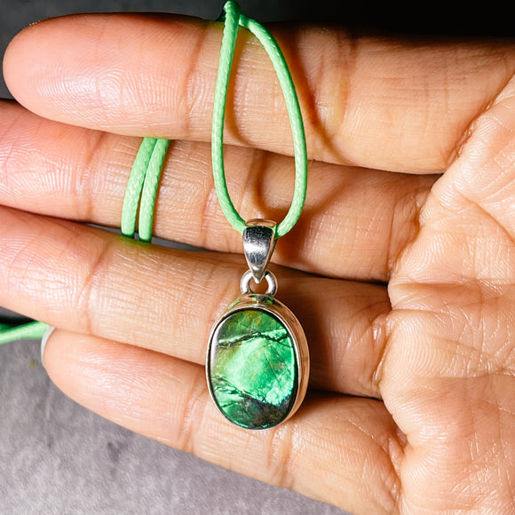 Green ammolite 925 pendant