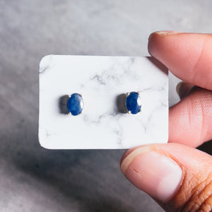 Sapphire oval 925 studs