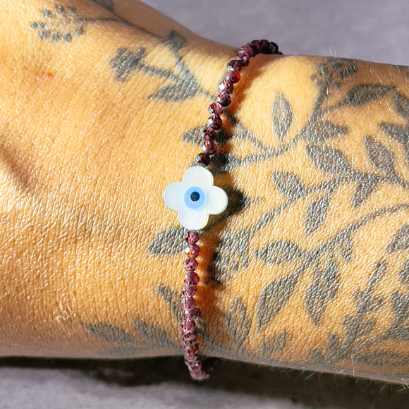 Garnet evil eye clover 925 bracelet