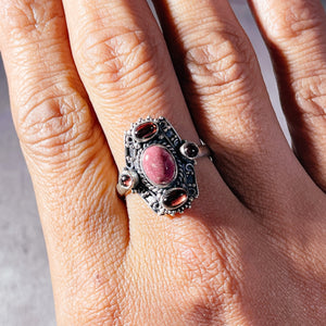 Thulite garnet  925 sz10.5 ring