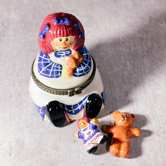 Vintage Raggedy Ann doll trinket box