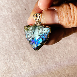 Carved labradorite 925 pendant #4