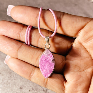 Pink cobalto calcite 925 pendant