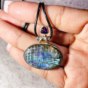 Carved labradorite amethyst 925 pendant