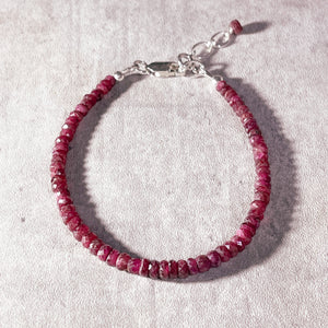 Faceted Ruby rondelle 925 bracelet