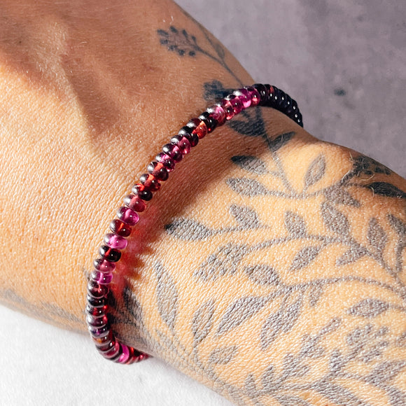 Red garnet smooth rondelle 925 bracelet