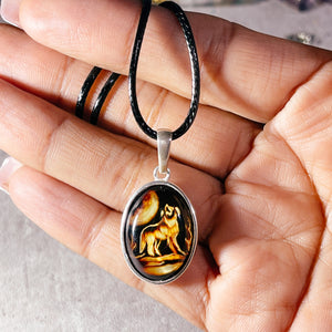 Baltic Amber howling wolf 925 pendant