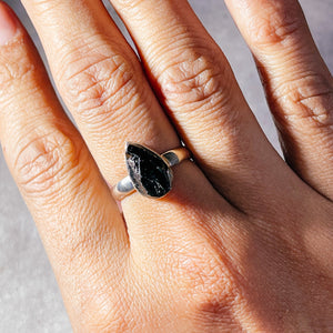 Rough shungite 925 sz7.5 ring